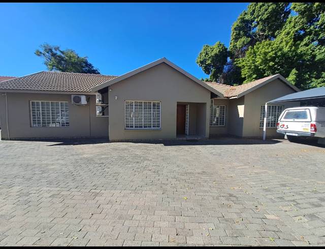152M² OFFICE FOR SALE IN BO-DORP